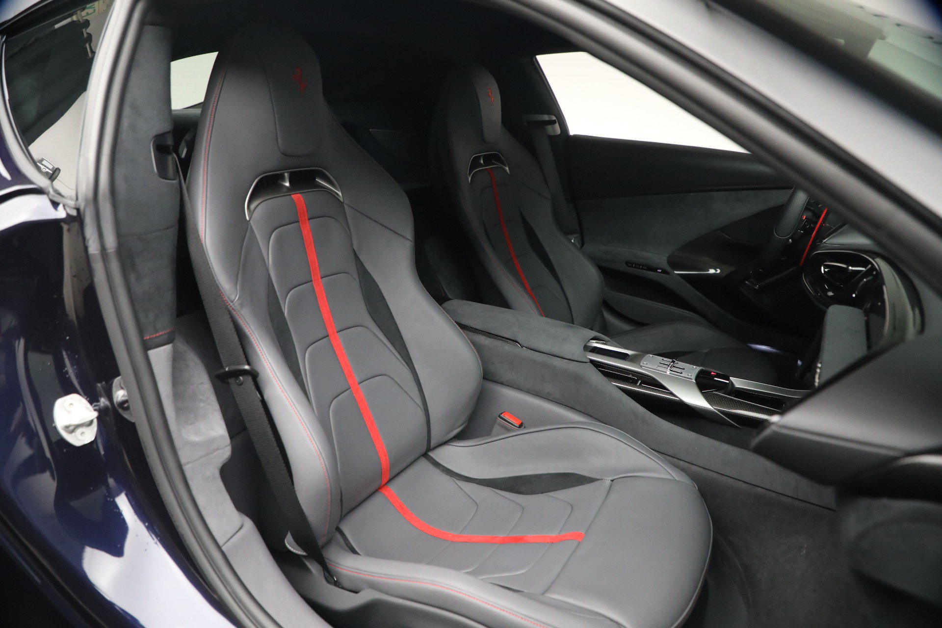 Used 2025 Ferrari 12Cilindri RWD image 19