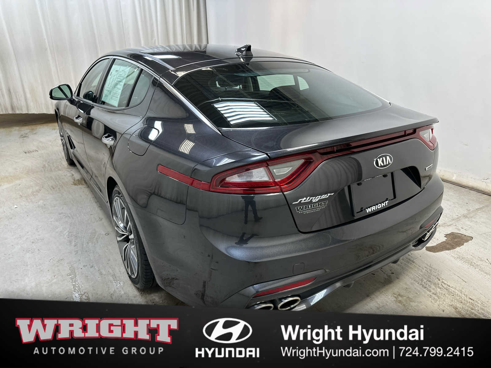 Used 2019 Kia Stinger Premium AWD/4WD image 4