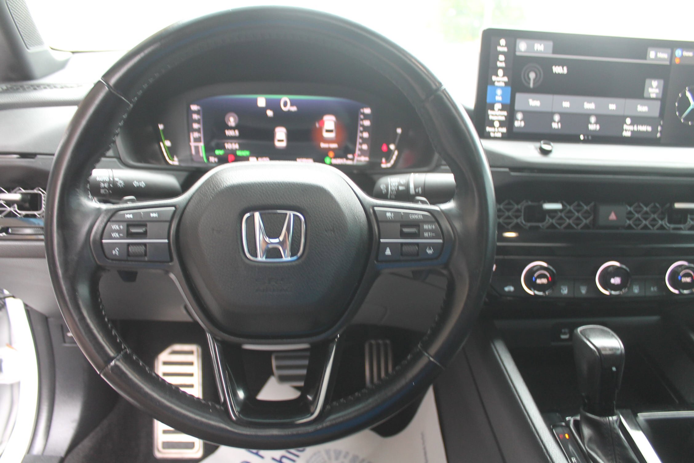 Used 2023 Honda Accord Sport image 14