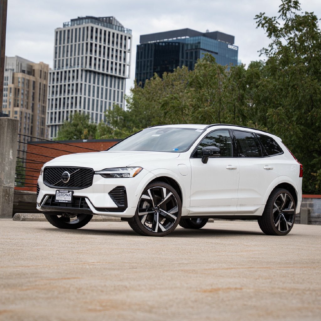 New 2026 Volvo XC60 T8 Ultra w/ Protection Package Premier AWD/4WD image 1