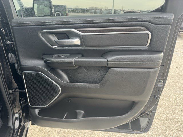 Used 2025 RAM 1500 Laramie w/ Sport Appearance Package image 31