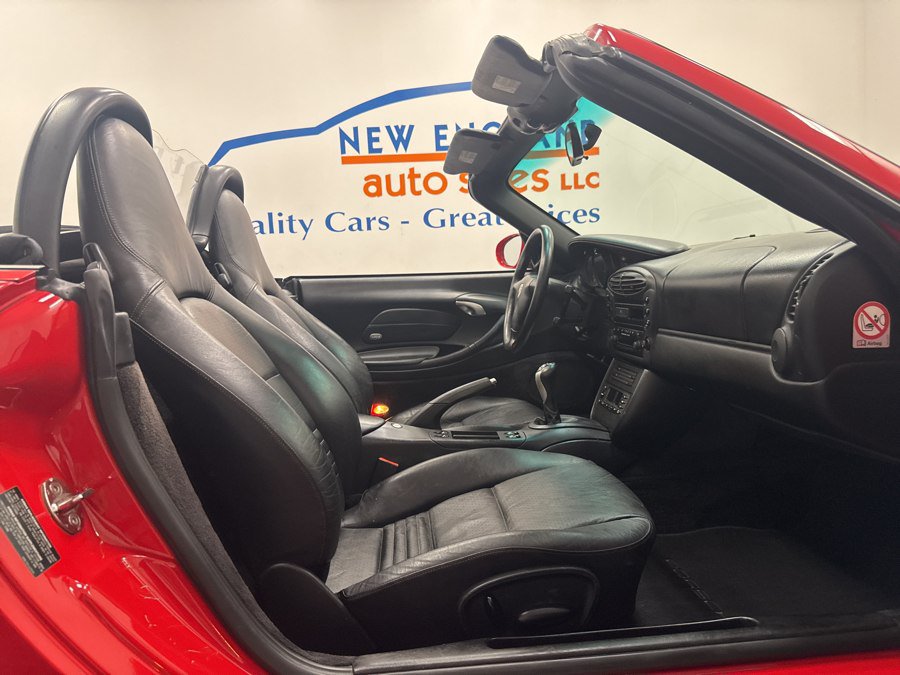 Used 2002 Porsche Boxster RWD image 13