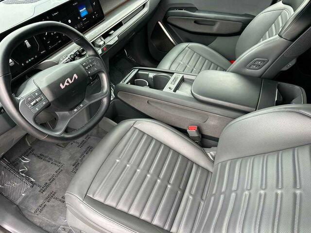 Used 2024 Kia EV9 Land AWD/4WD image 10
