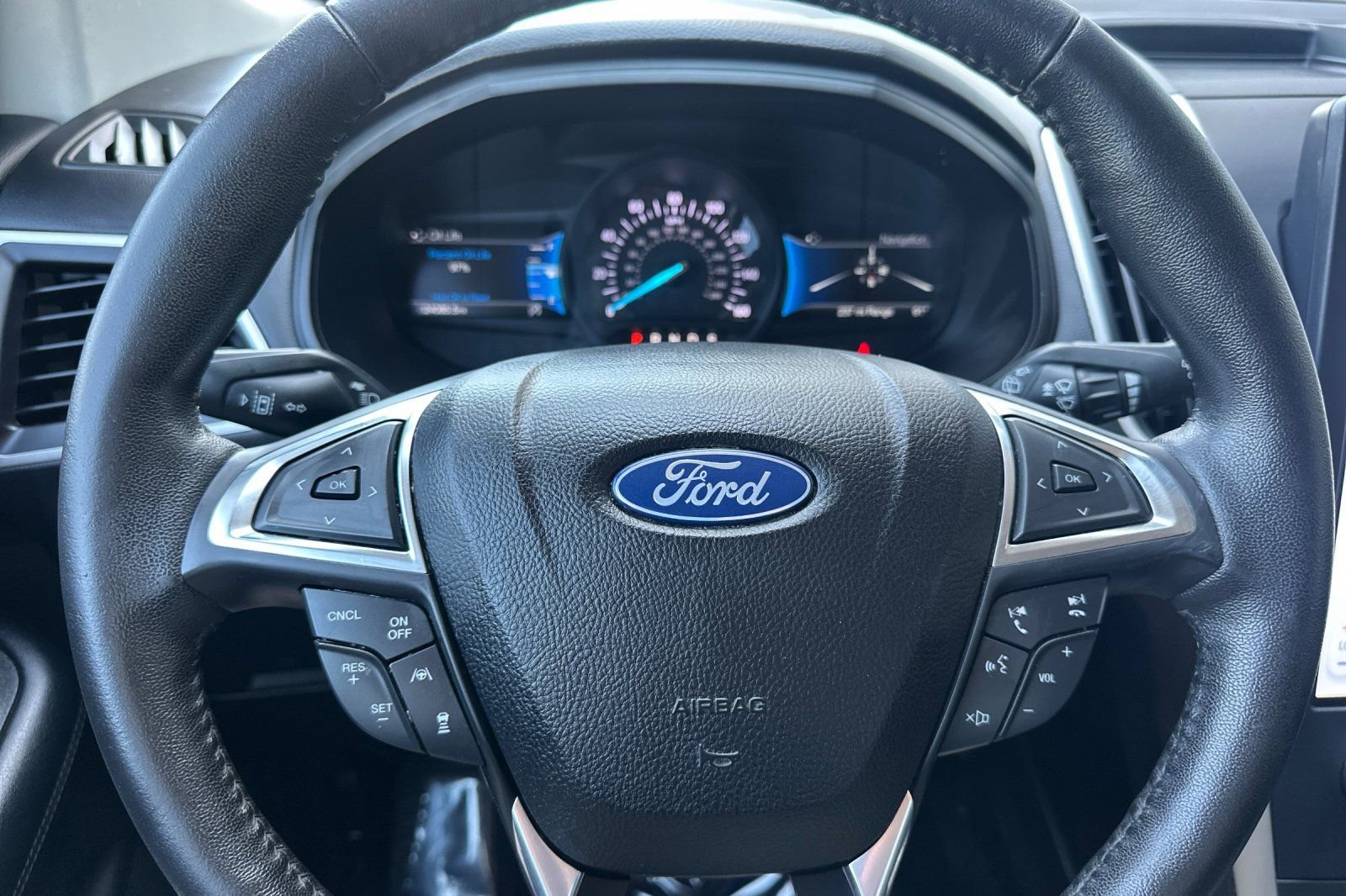 Used 2022 Ford Edge SEL w/ Convenience Package image 31