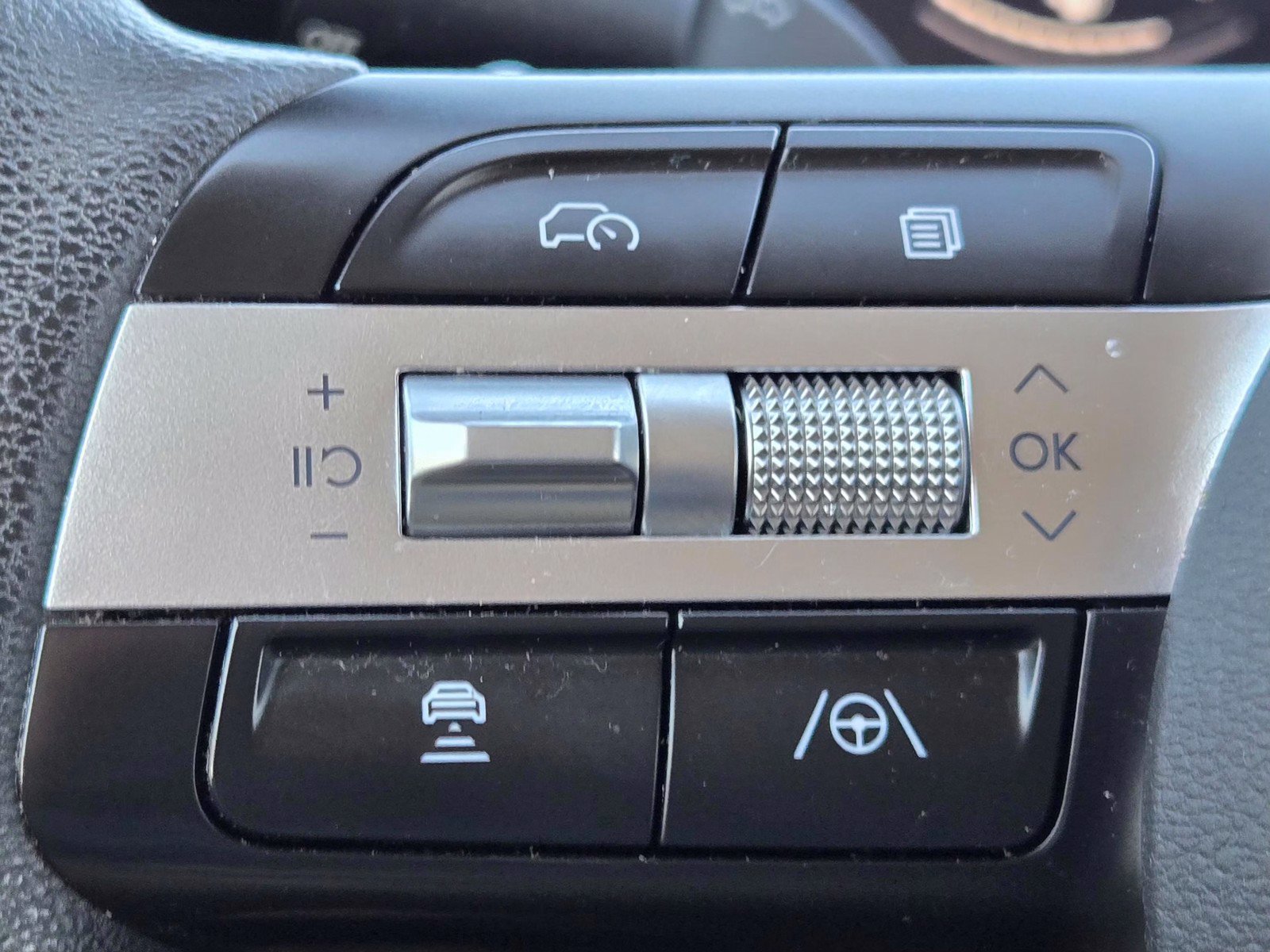 Certified 2024 Hyundai Sonata SEL FWD image 24