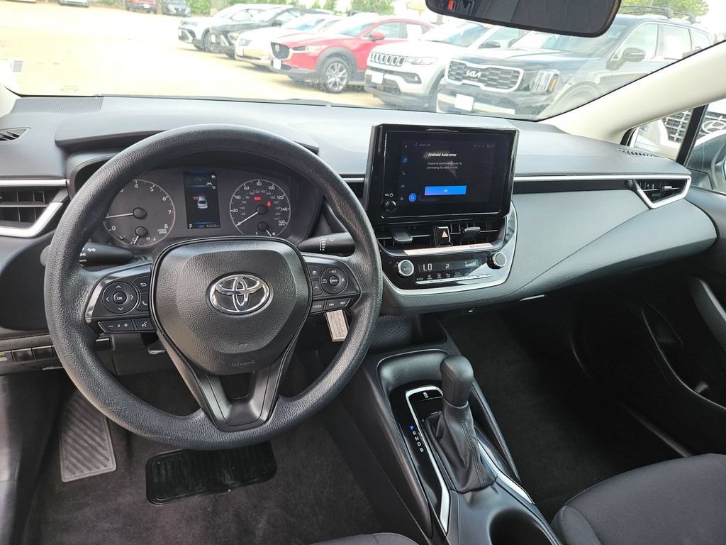 Used 2025 Toyota Corolla LE FWD image 16