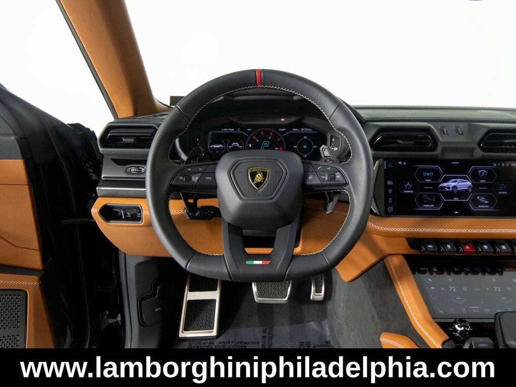 Used 2025 Lamborghini Urus SE AWD/4WD image 16