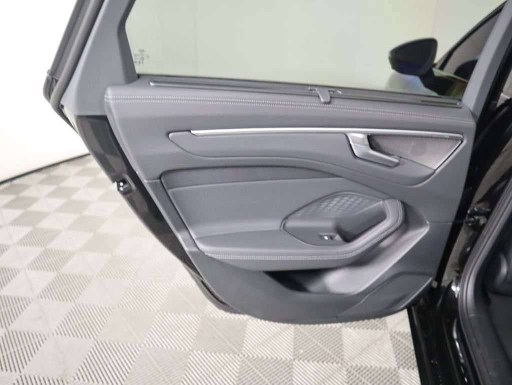 Used 2026 Audi A6 Premium Plus w/ Premium Plus Package AWD/4WD image 28