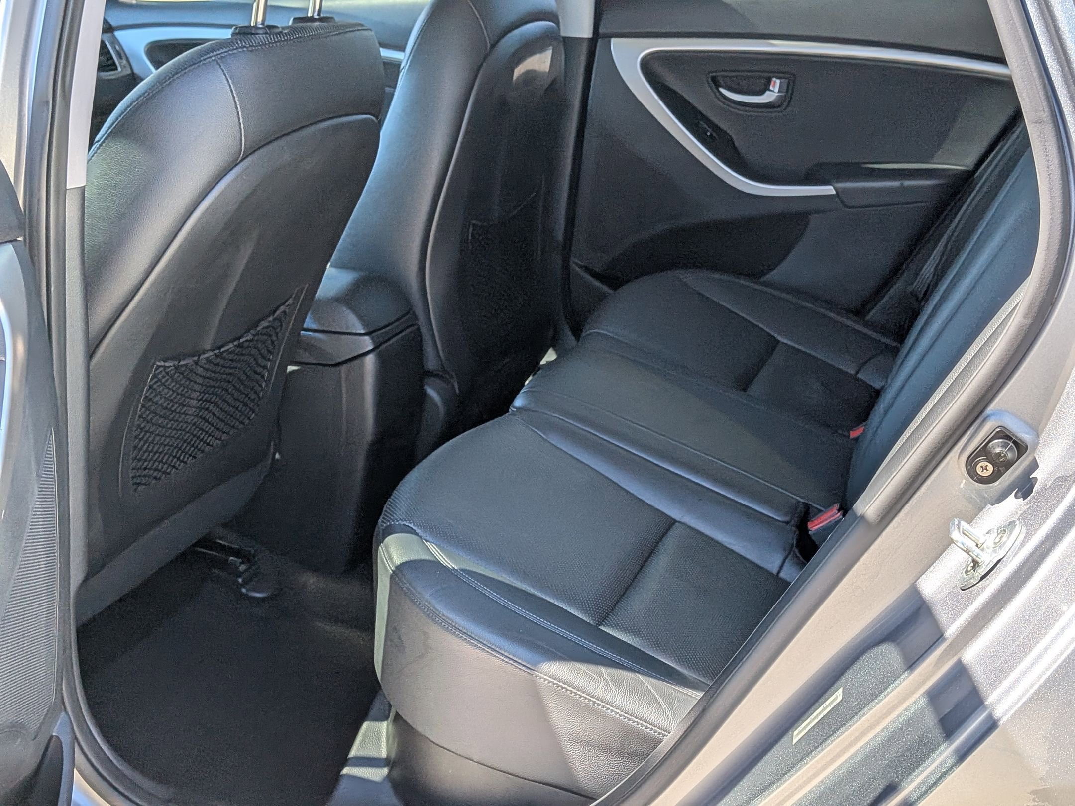 Used 2015 Hyundai Elantra GT w/ Option Group 02 FWD image 21