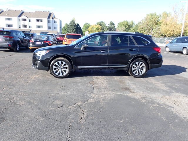 Used 2018 Subaru Outback 2.5i Touring AWD/4WD image 2