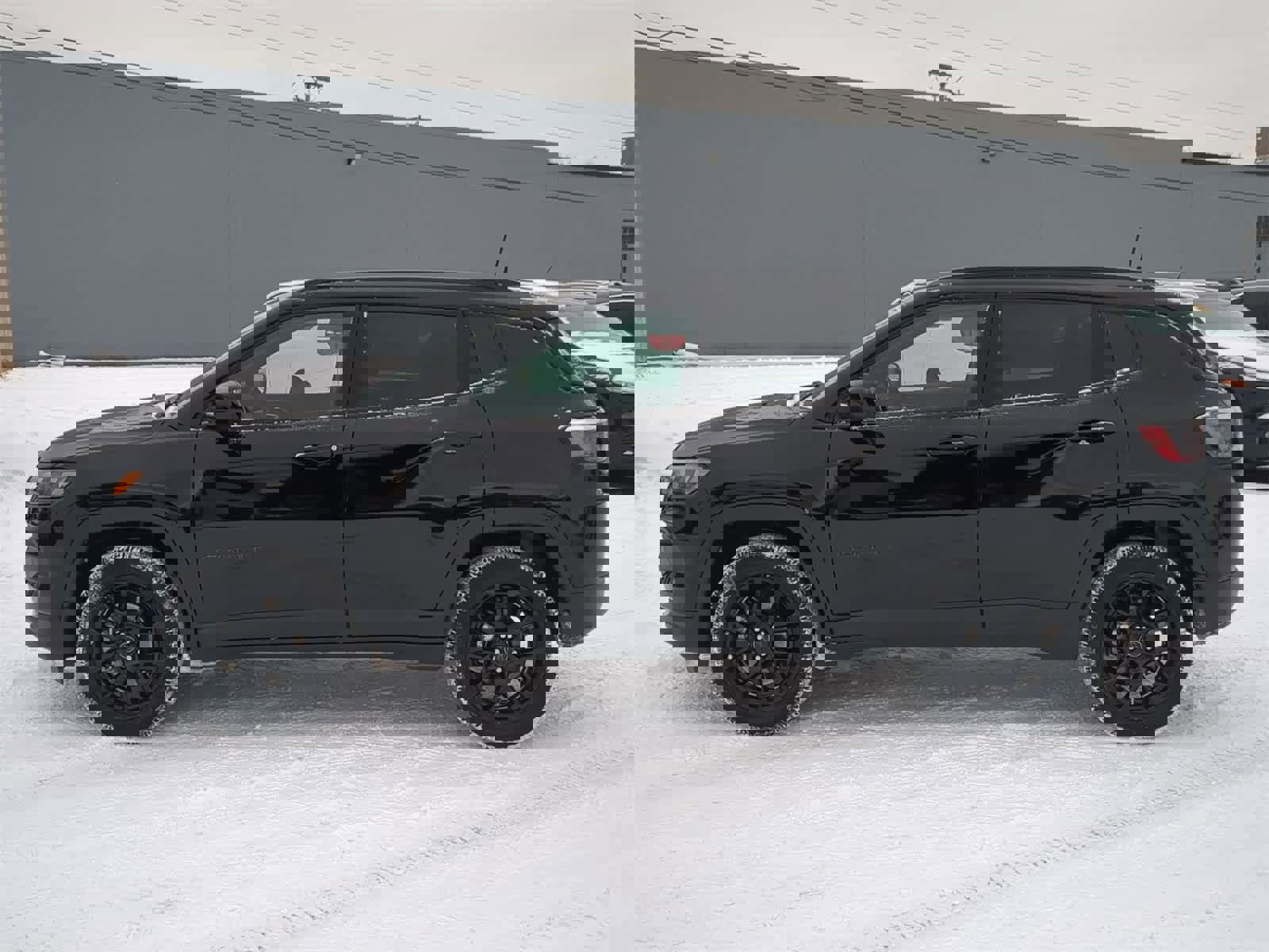 Used 2026 Jeep Compass Latitude w/ Quick Order Package 29K image 11