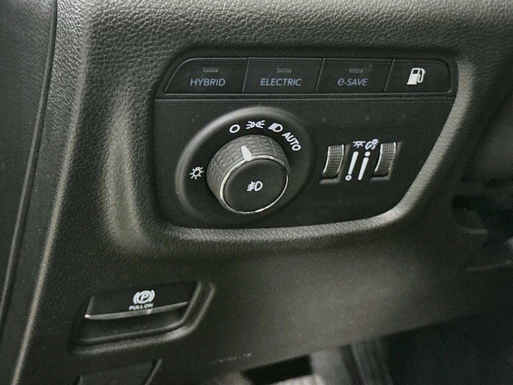 Used 2023 Jeep Grand Cherokee 4WD 4xe image 20