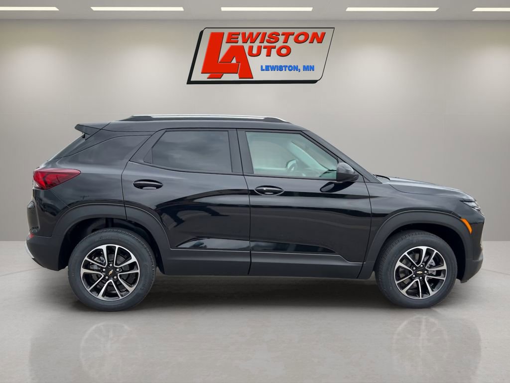 New 2026 Chevrolet TrailBlazer LT w/ LT Cold Weather Package AWD/4WD image 6