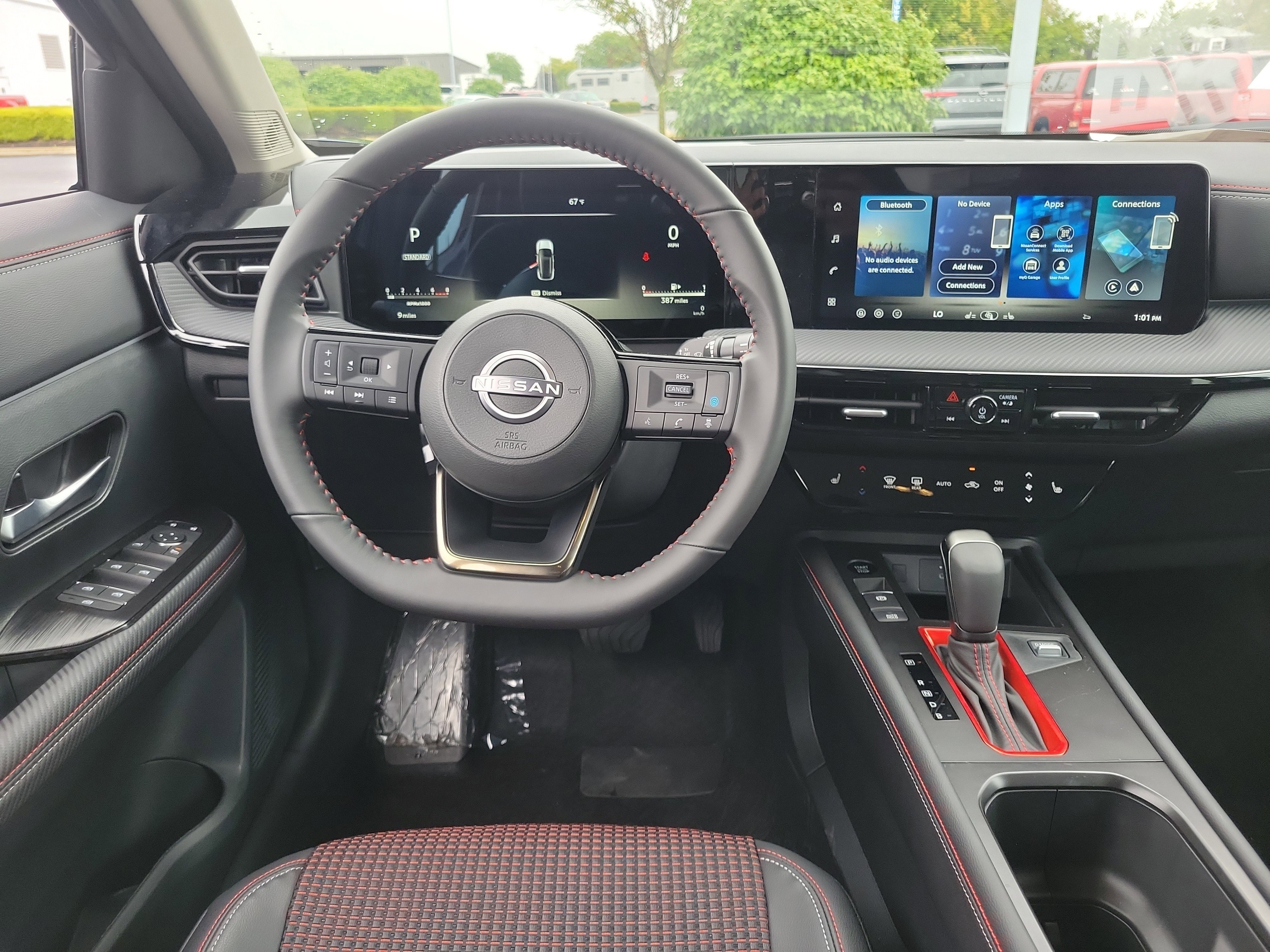 New 2026 Nissan Kicks SR w/ Illumination Package AWD/4WD image 10