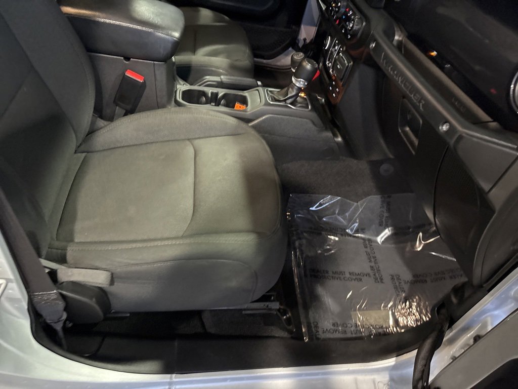 Used 2023 Jeep Wrangler Sport image 24