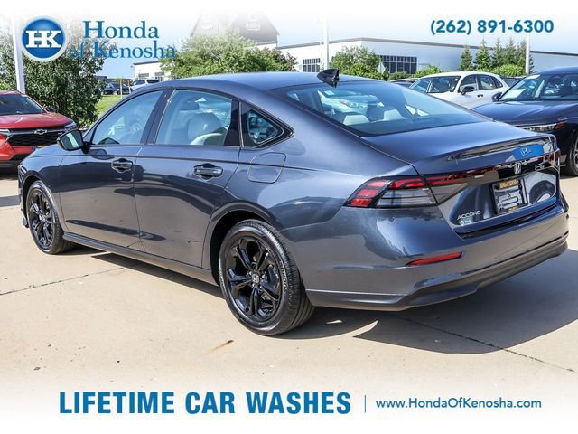 Certified 2025 Honda Accord SE image 3