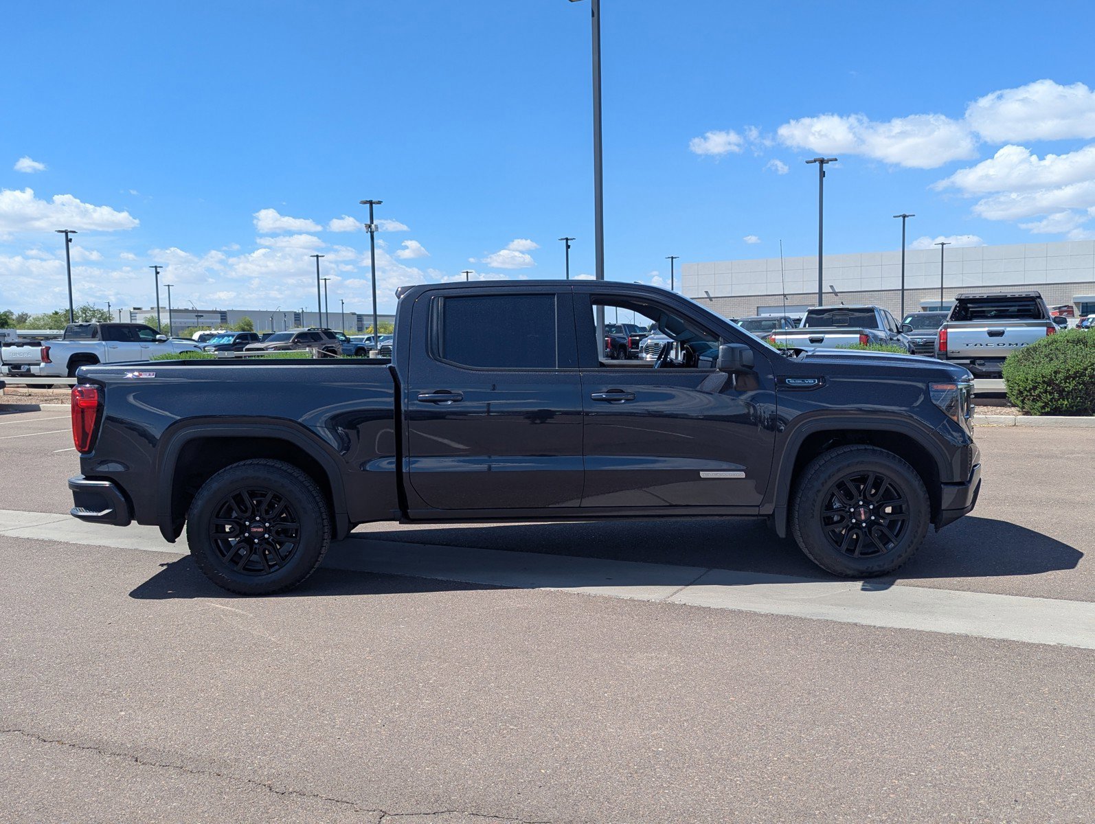 Certified 2023 GMC Sierra 1500 Elevation w/ X31 Off-Road Package AWD/4WD image 6