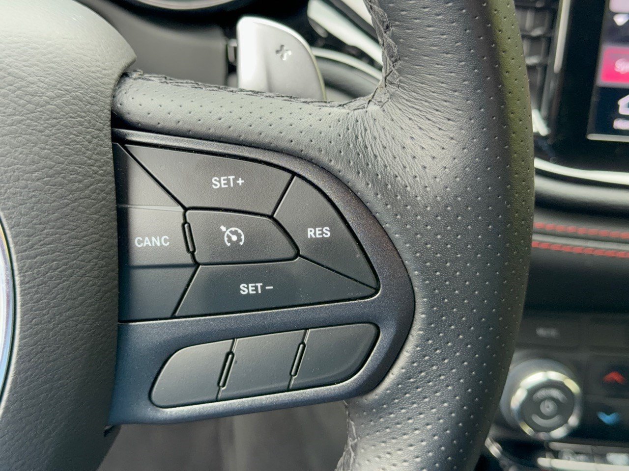 Used 2025 Dodge Durango GT AWD/4WD image 19
