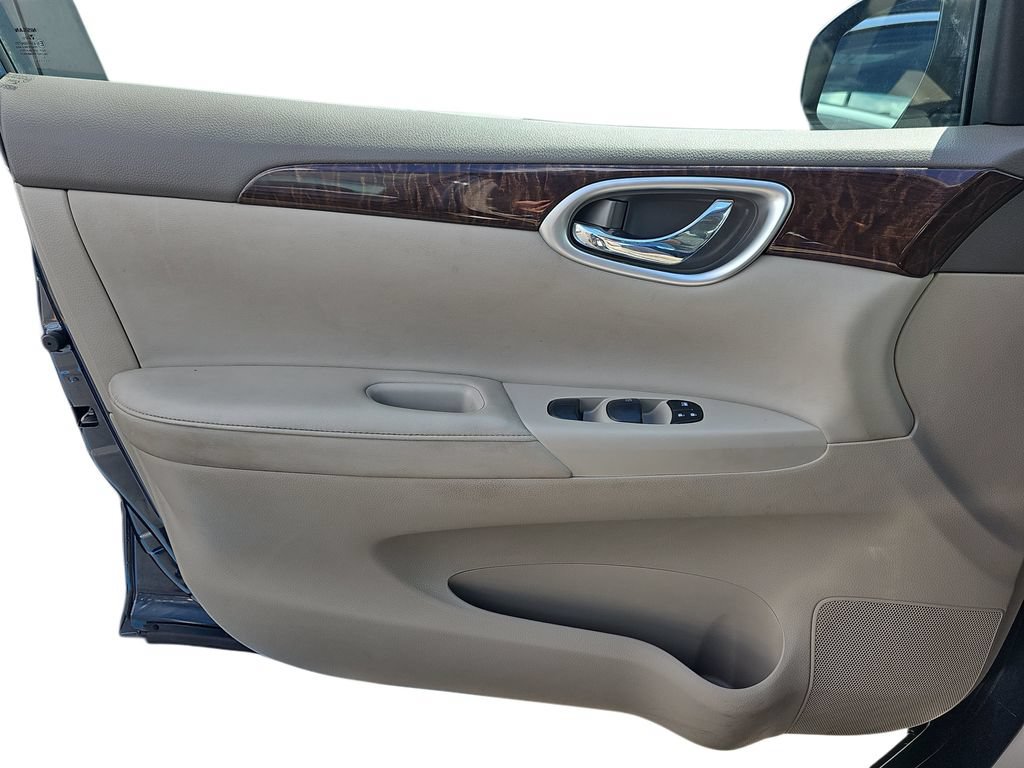 Used 2013 Nissan Sentra SL w/ Leather Pkg FWD image 23