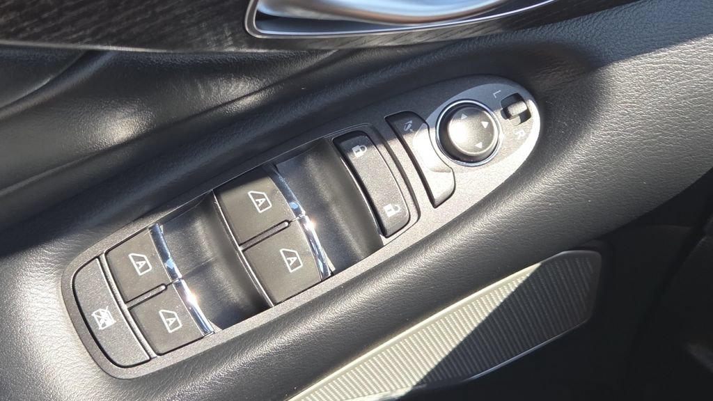 Used 2023 INFINITI Q50 Sensory AWD/4WD image 32
