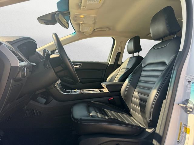 Used 2024 Ford Edge SEL image 9