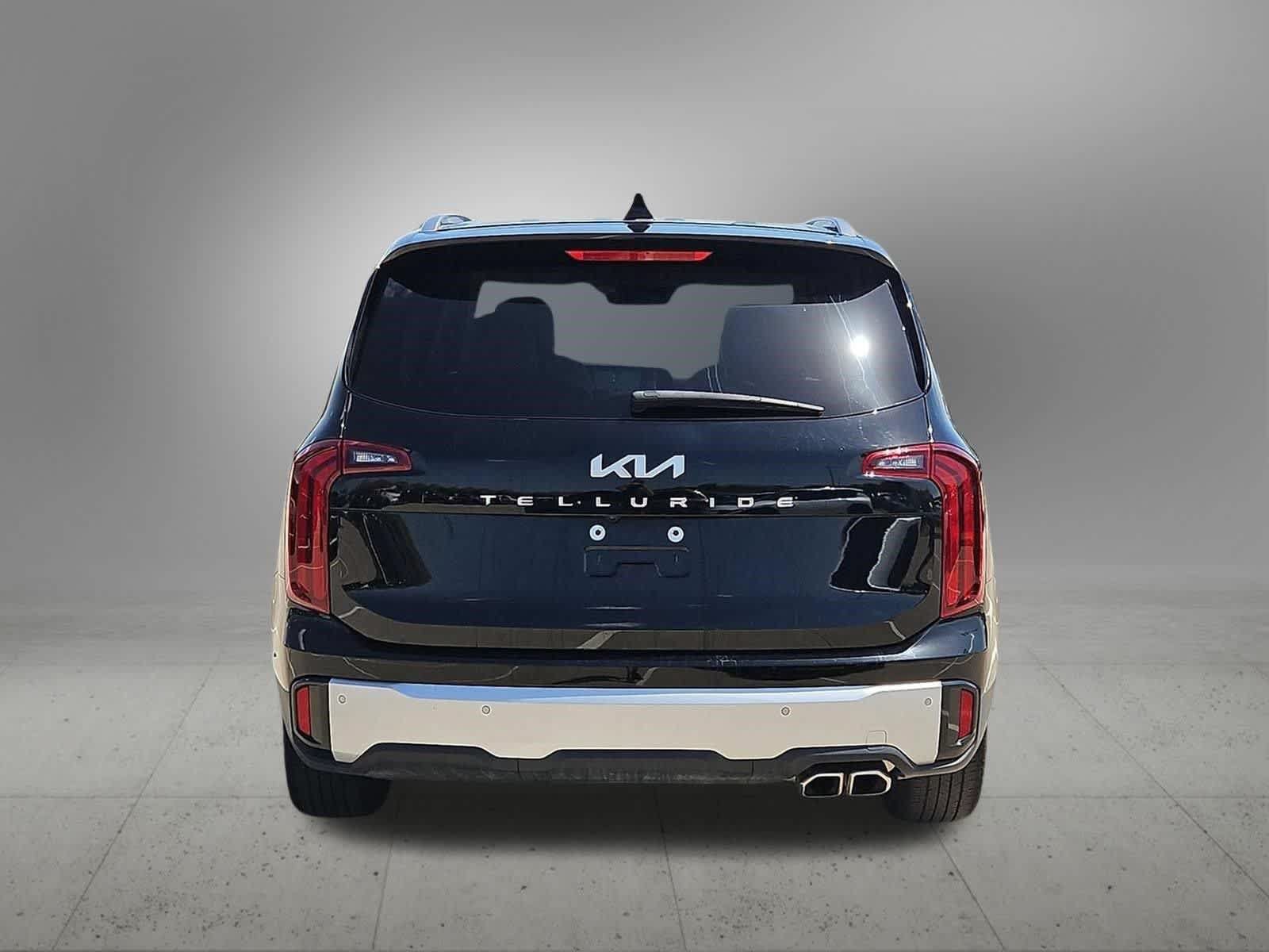 Used 2024 Kia Telluride S FWD image 5