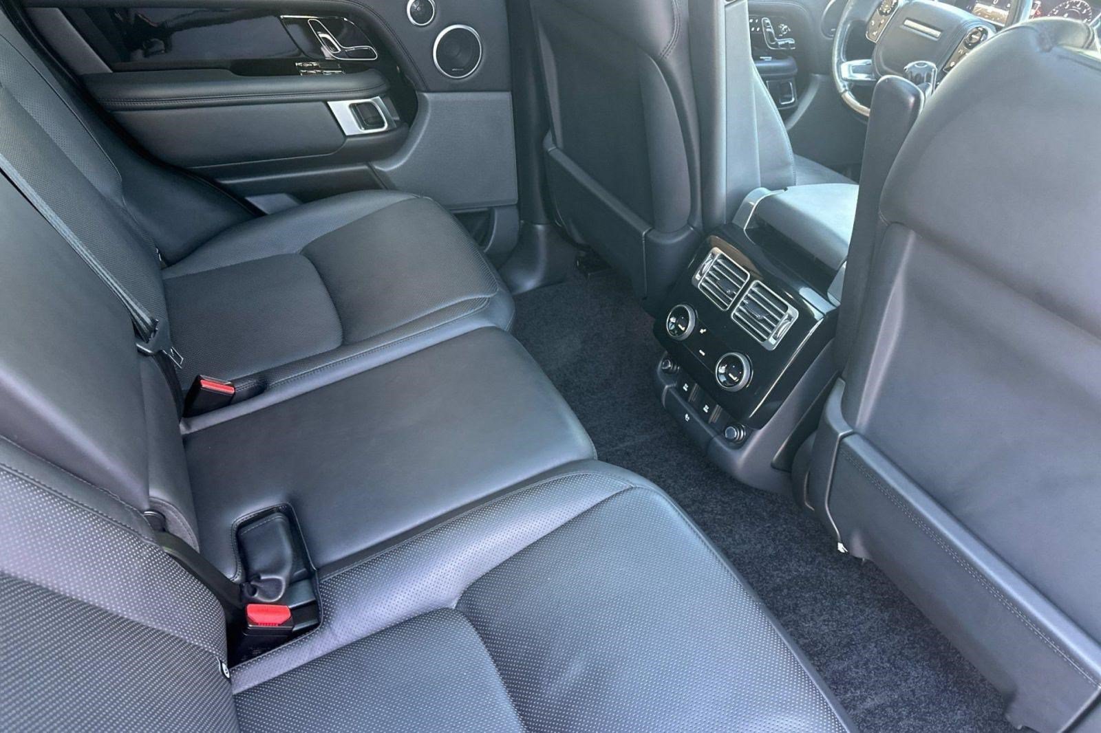 Used 2019 Land Rover Range Rover Supercharged AWD/4WD image 35