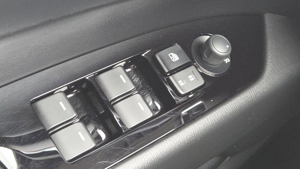 Used 2024 MAZDA CX-5 AWD 2.5 S w/ Select Package image 13