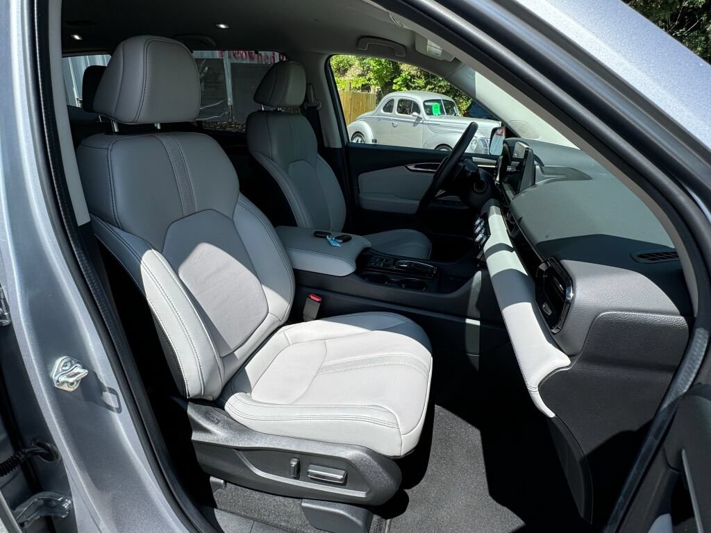 Used 2025 Honda Pilot EX-L image 23