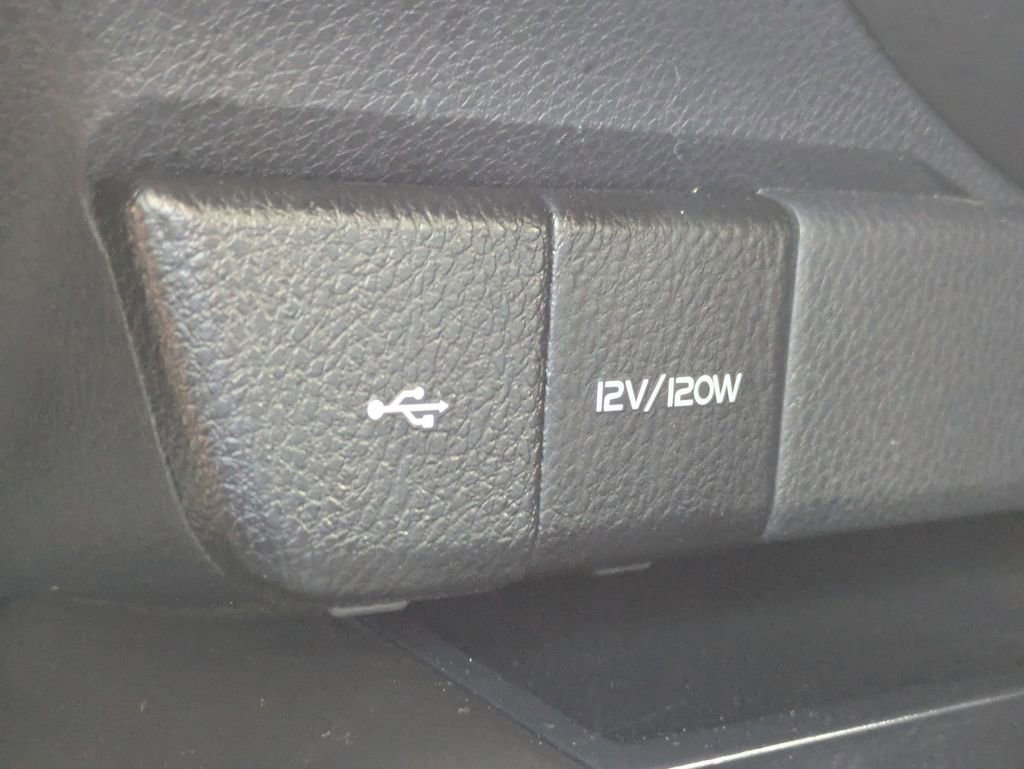 Used 2023 Toyota Camry SE FWD image 21