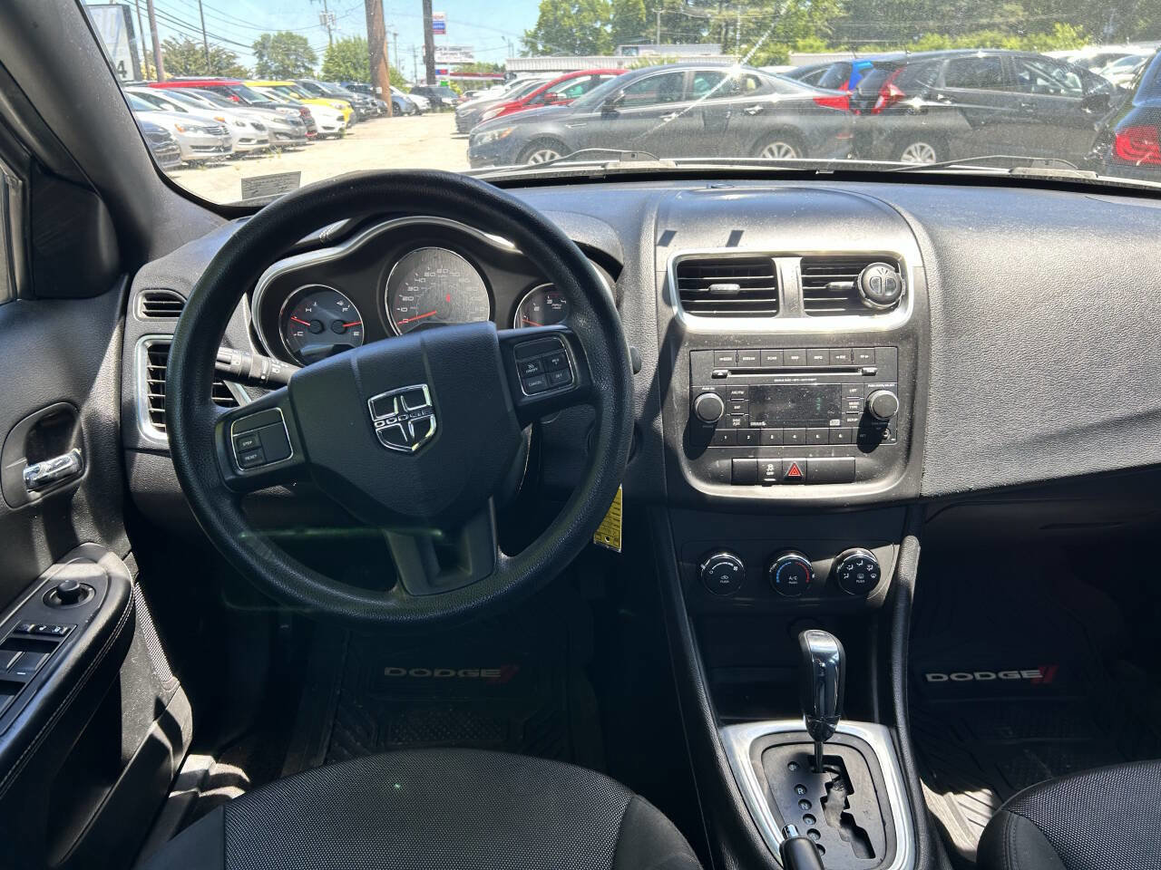 Used 2013 Dodge Avenger SE FWD image 3