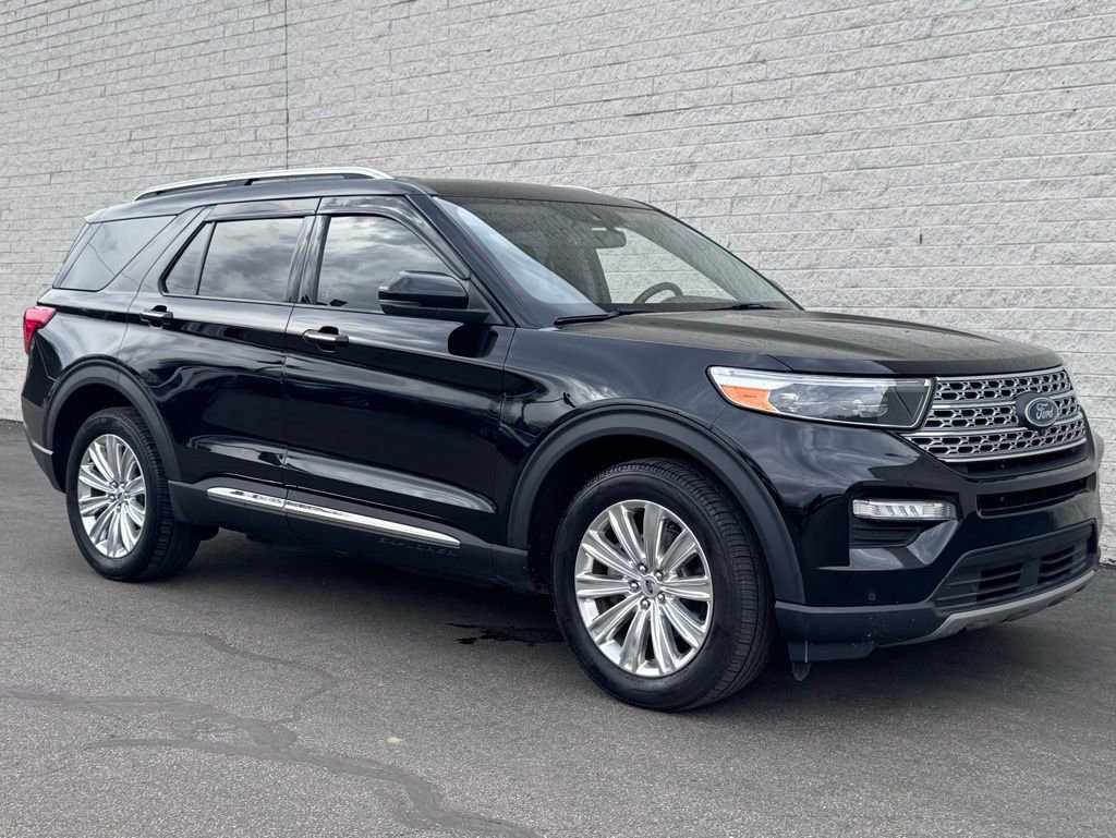 Certified 2022 Ford Explorer Limited w/ Equipment Group 301A image 6