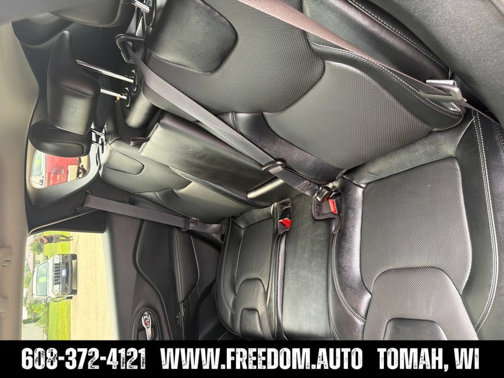 Used 2023 Jeep Cherokee Altitude Lux AWD/4WD image 19