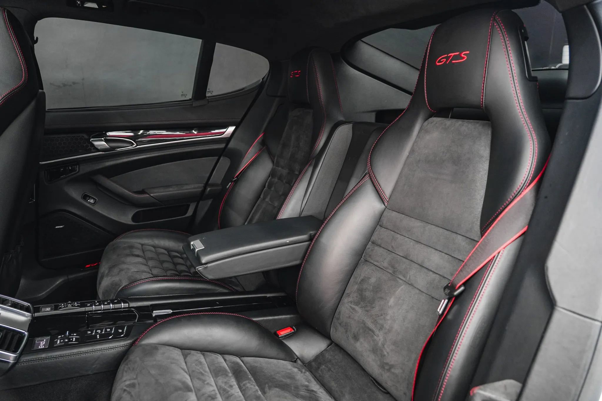 Used 2015 Porsche Panamera GTS w/ Premium Package Plus image 53