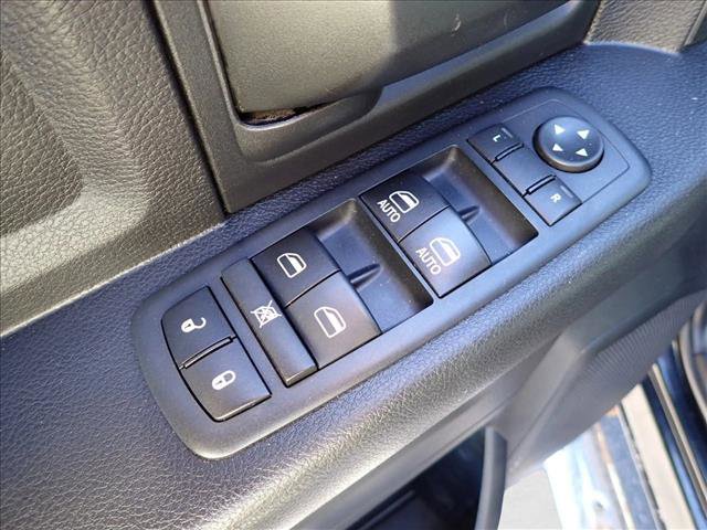 Used 2017 RAM 1500 Express AWD/4WD image 11