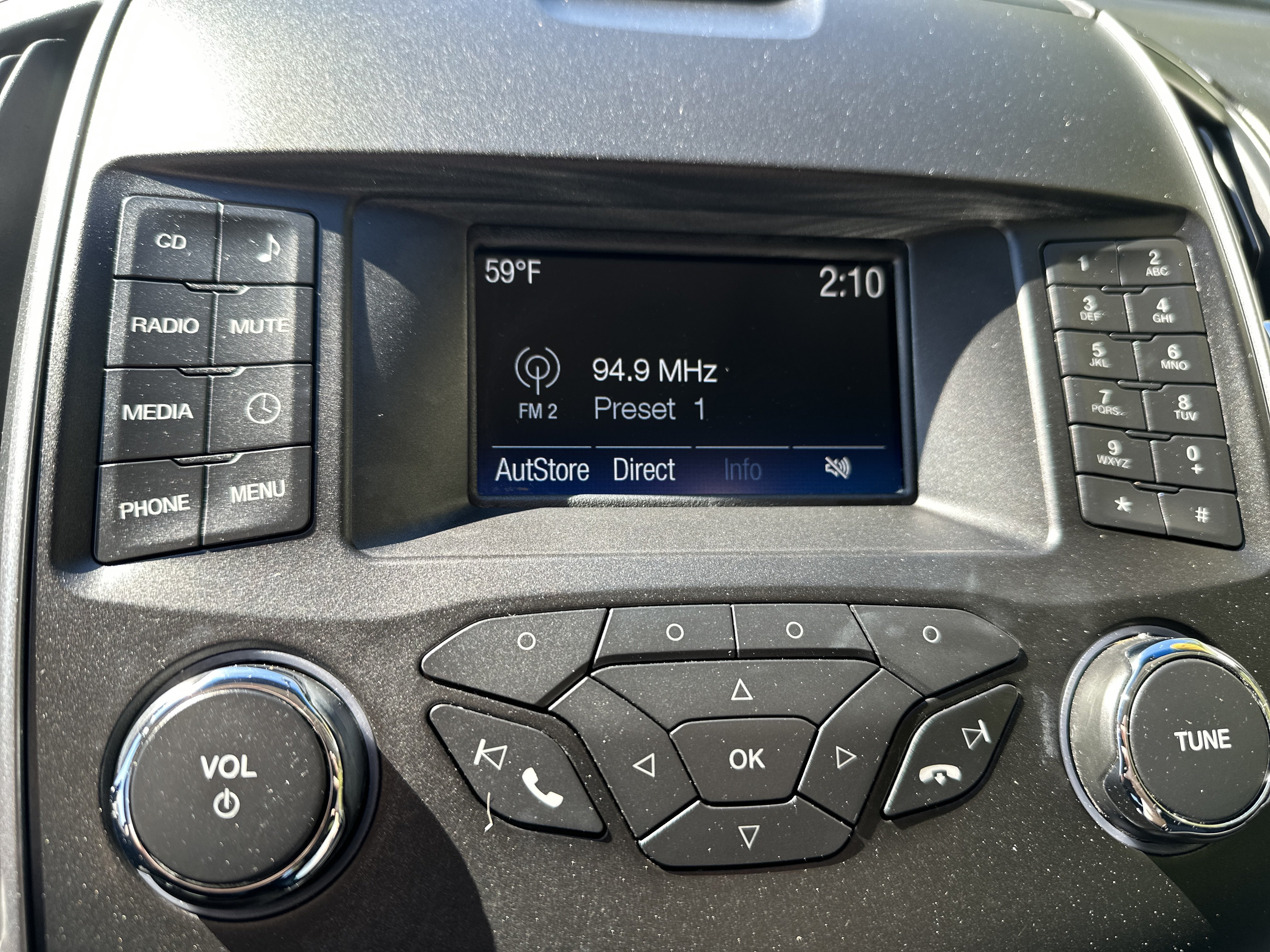 Used 2018 Ford Edge SE AWD/4WD image 16