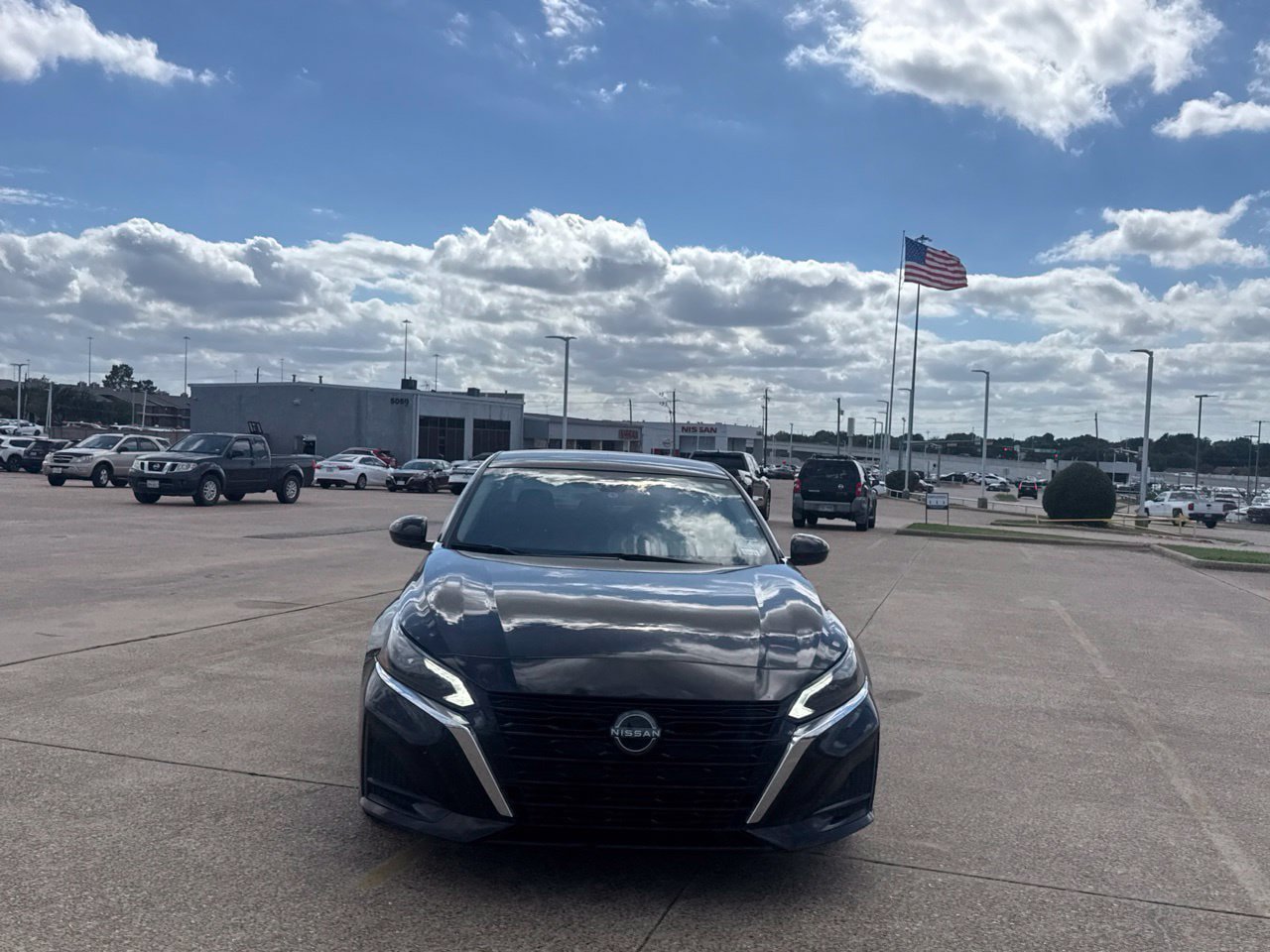 Used 2023 Nissan Altima 2.5 S FWD image 6