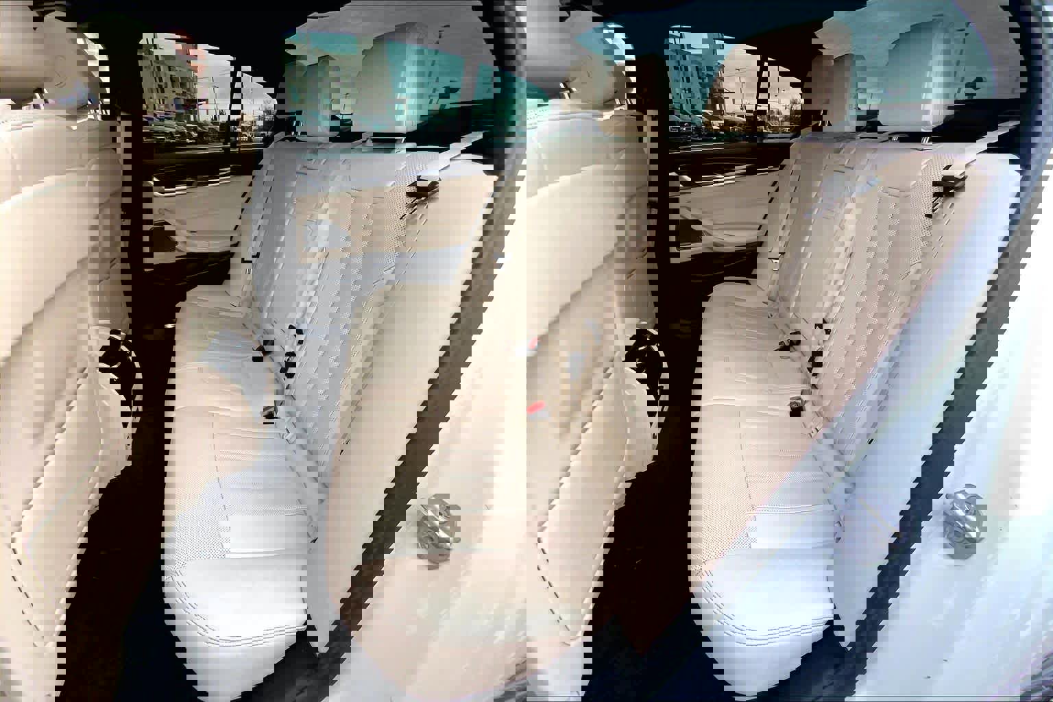 Used 2023 BMW 530e RWD image 19