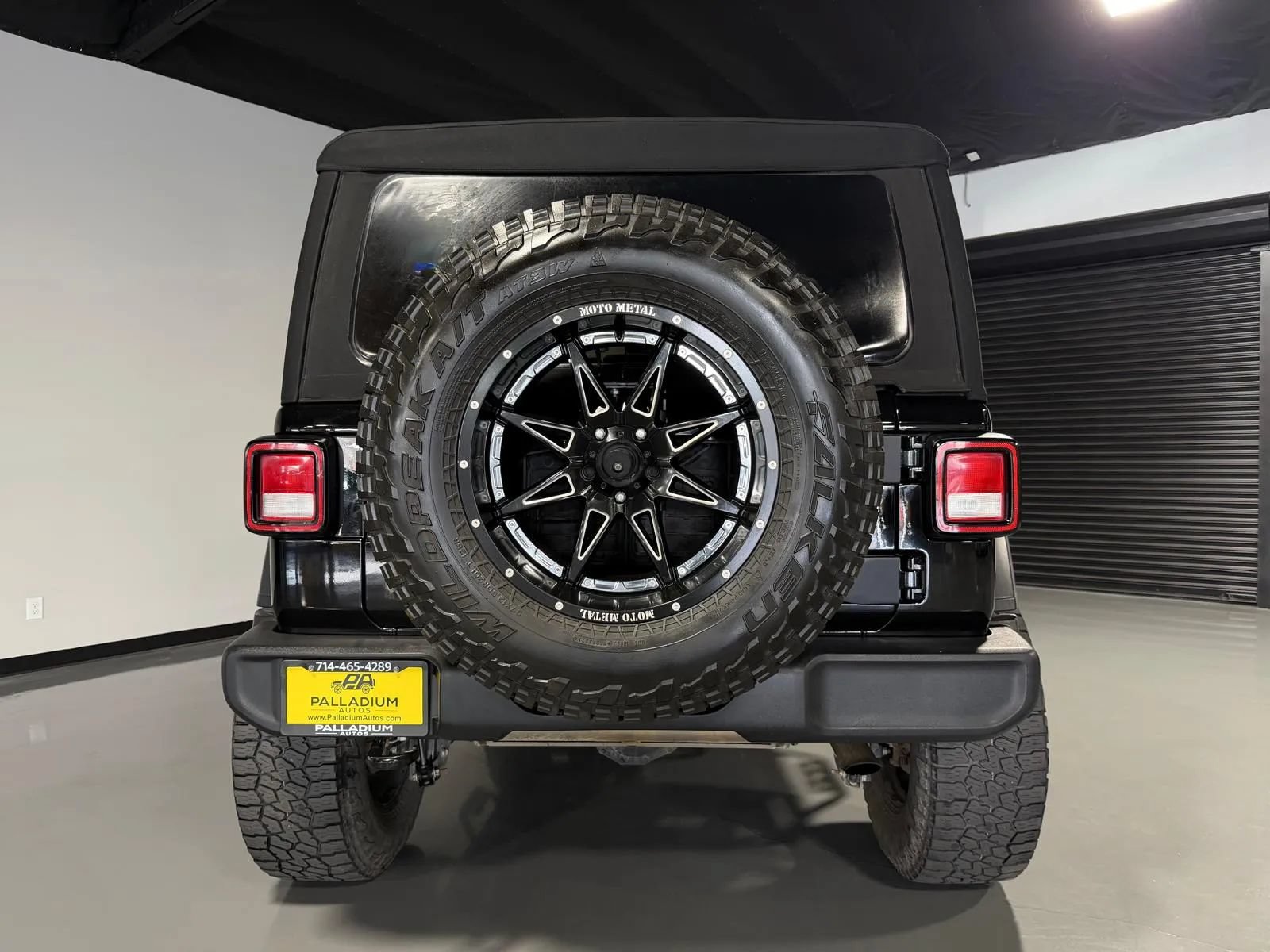 Used 2018 Jeep Wrangler Unlimited Sport S AWD/4WD image 5
