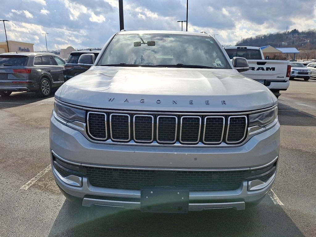 Used 2024 Jeep Wagoneer Series II image 2