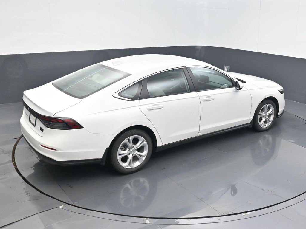 Used 2025 Honda Accord LX image 21