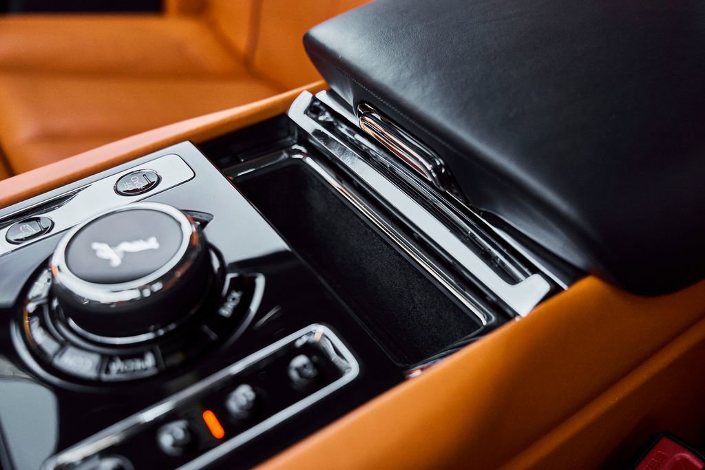 Used 2020 Rolls-Royce Cullinan AWD/4WD image 69