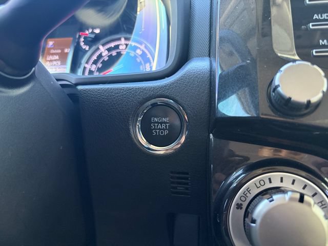 Used 2021 Toyota 4Runner Venture w/ Moonroof Package AWD/4WD image 29