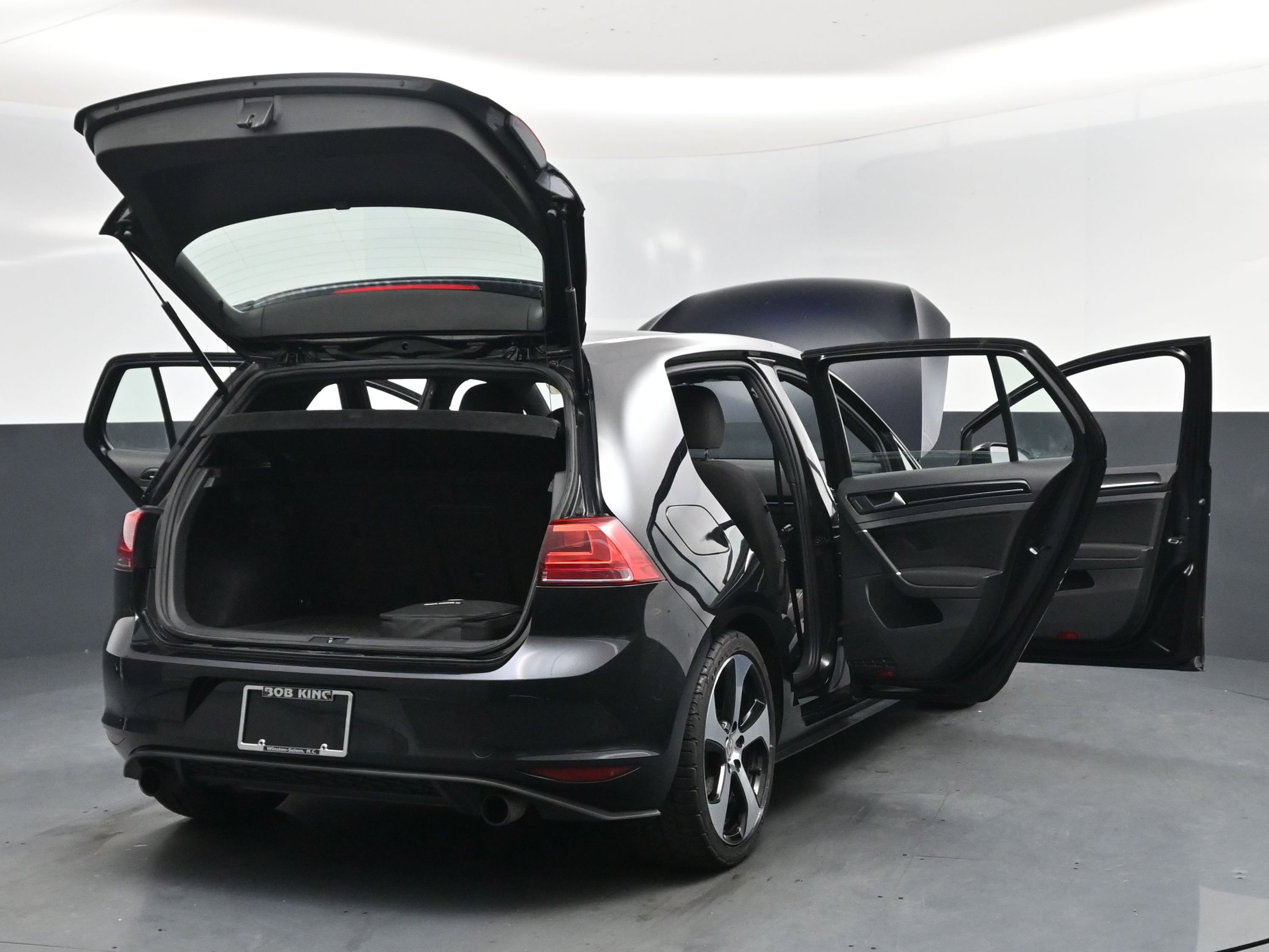 Used 2016 Volkswagen GTI S image 19