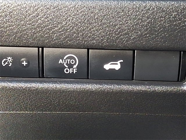 Used 2023 Nissan Rogue SV w/ SV Premium B Package image 27