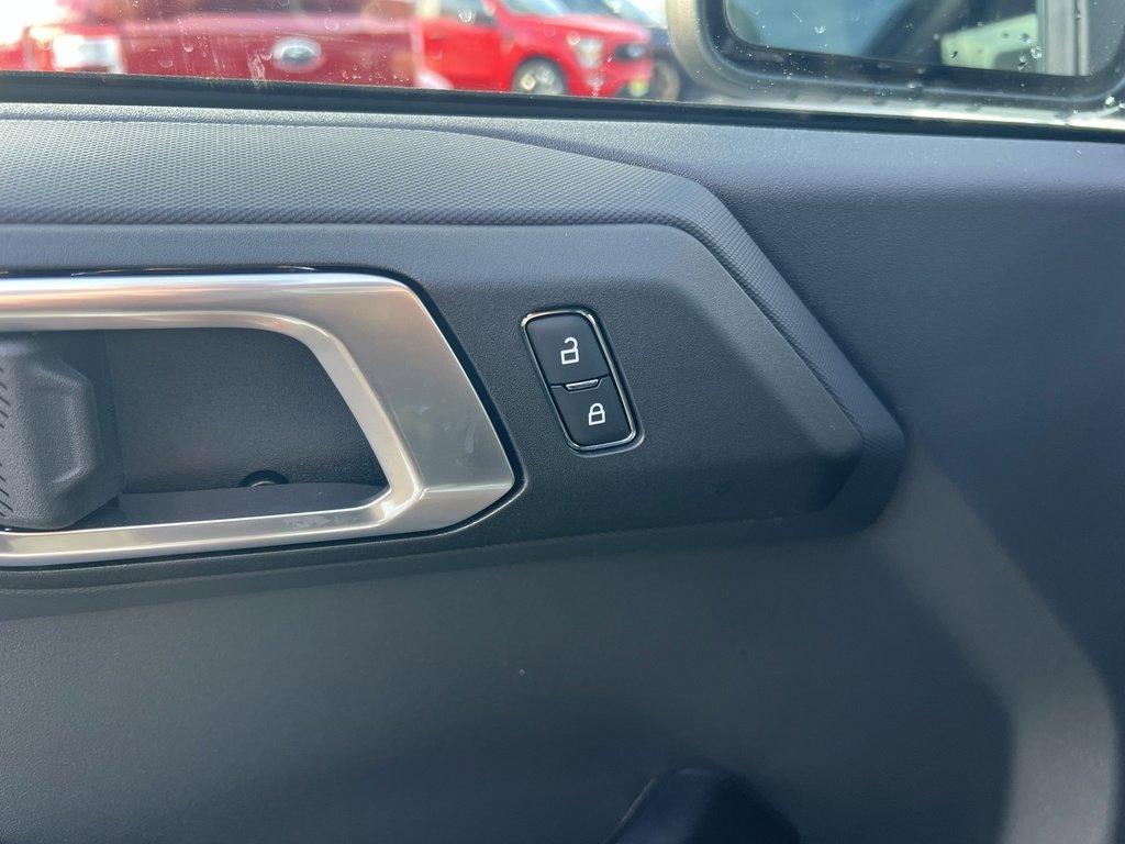 New 2025 Ford Bronco Big Bend image 14