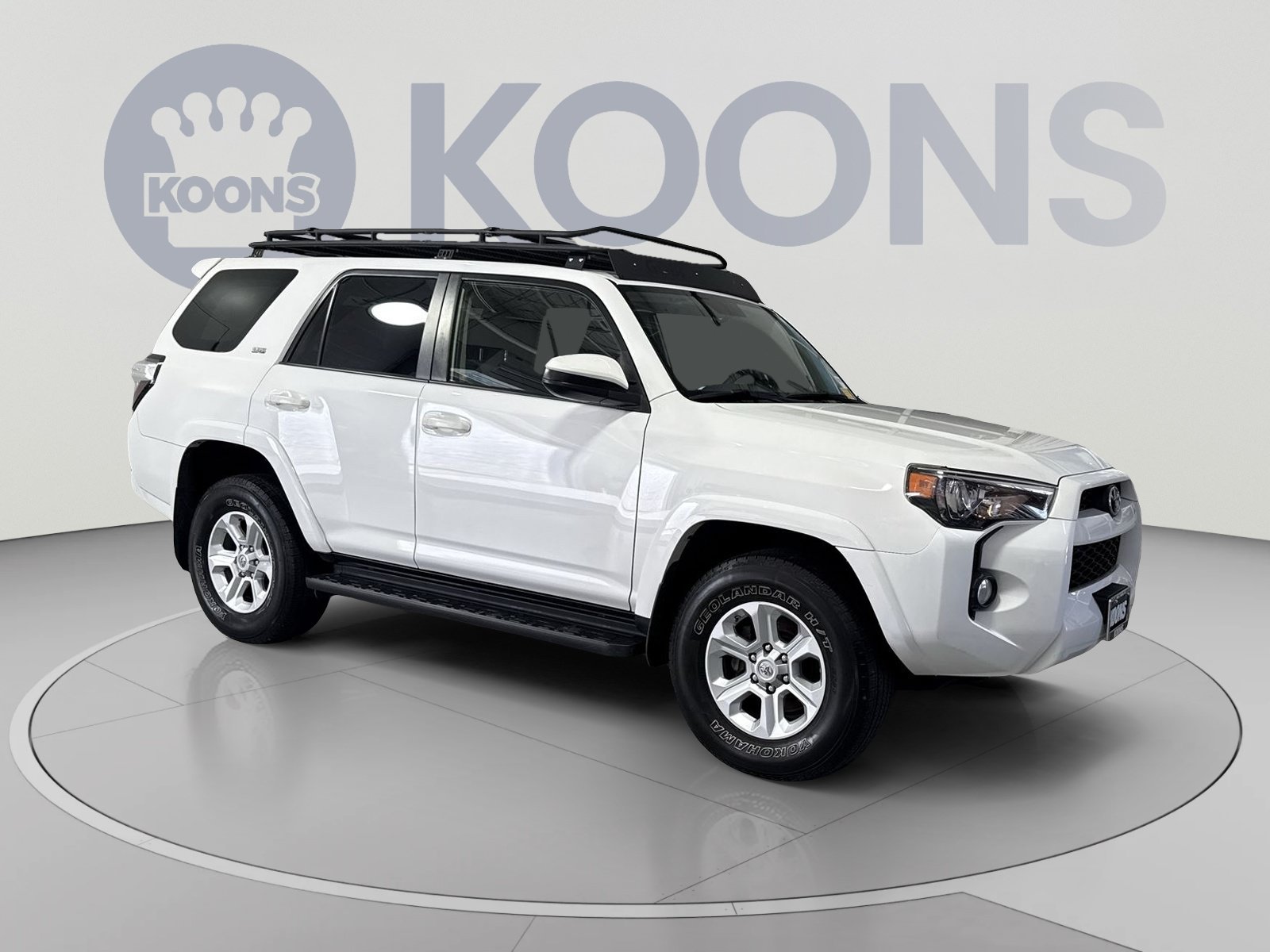 Used 2019 Toyota 4Runner SR5 AWD/4WD image 2