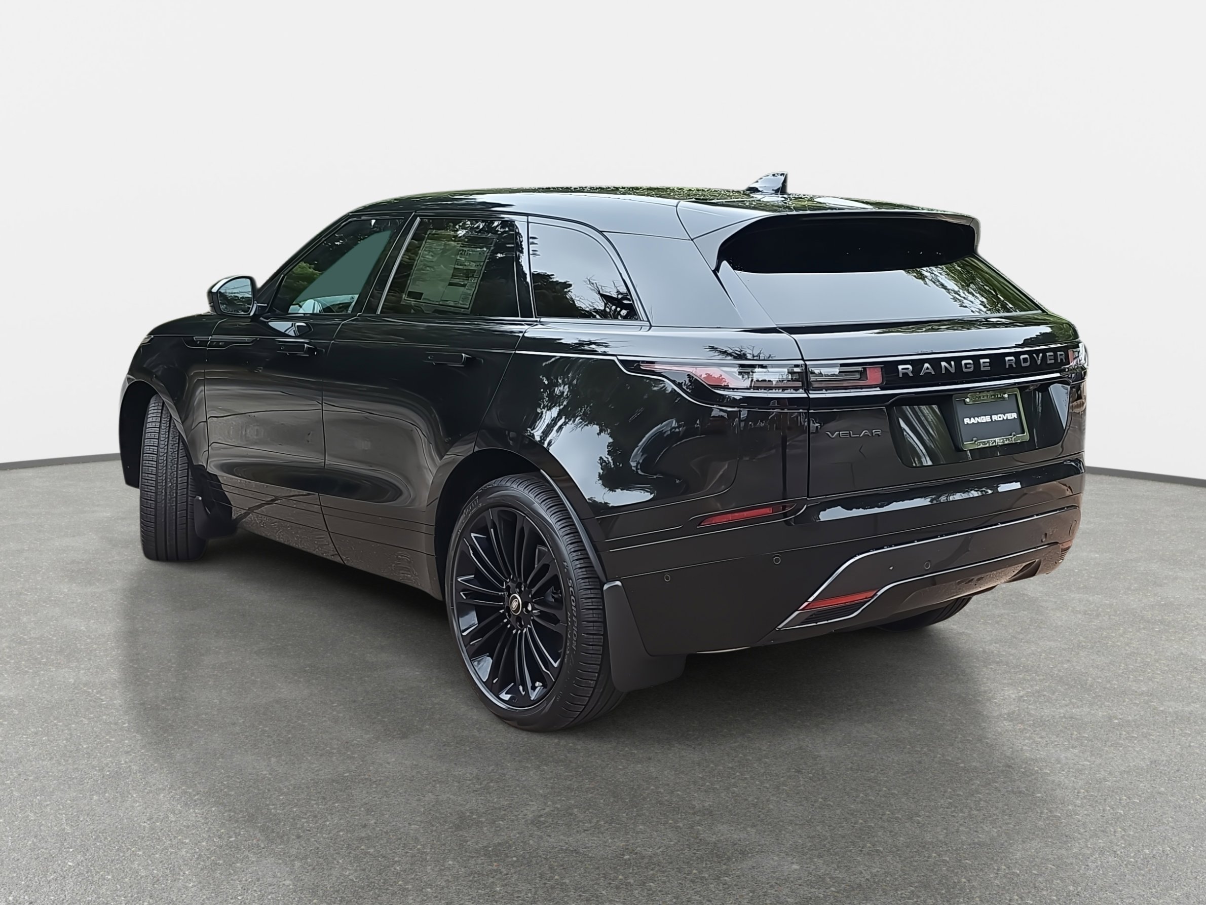New 2026 Land Rover Range Rover Velar Dynamic SE image 7