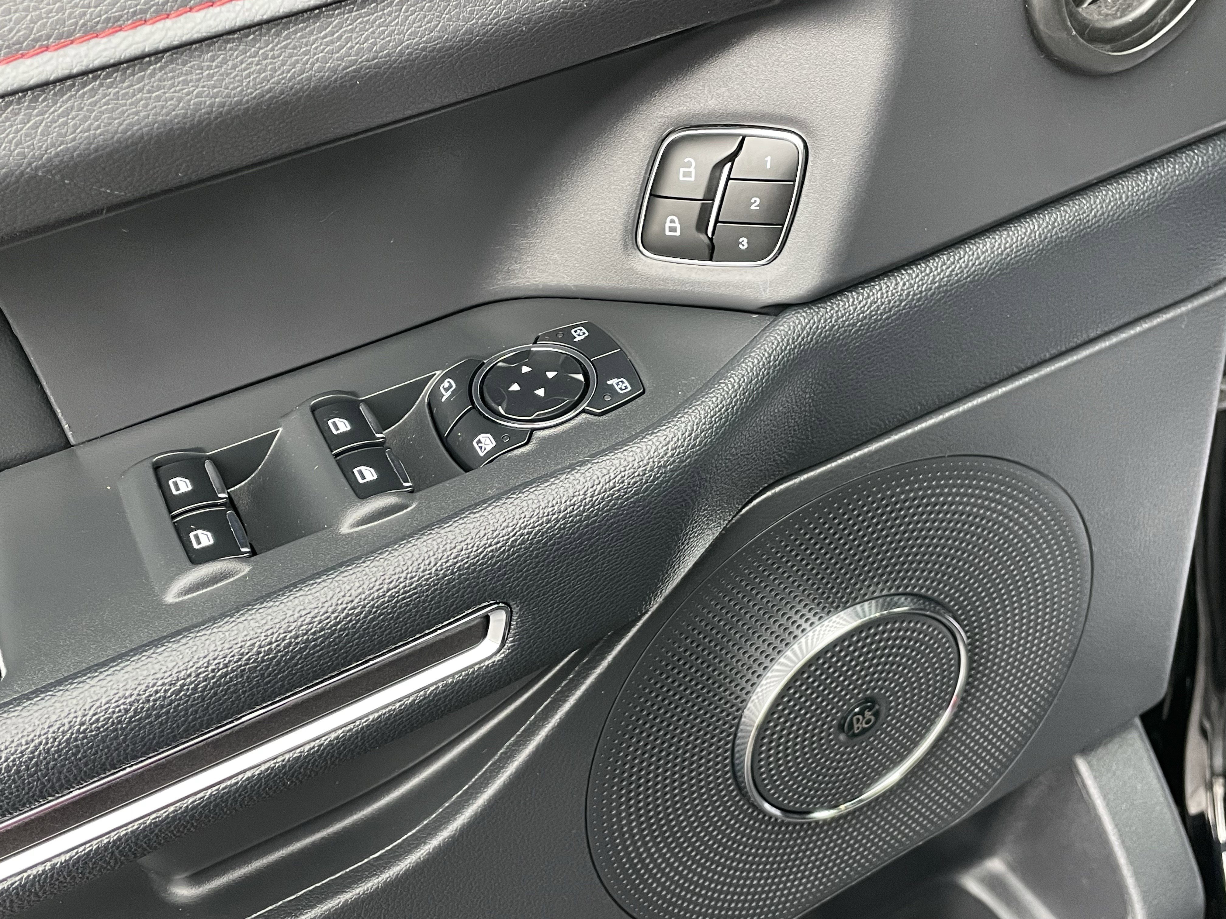 Used 2023 Ford Expedition Limited image 14