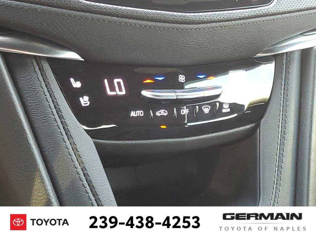 Used 2022 Cadillac XT5 Premium Luxury w/ Technology Package FWD image 32